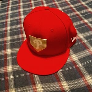 Phillies snapback hat